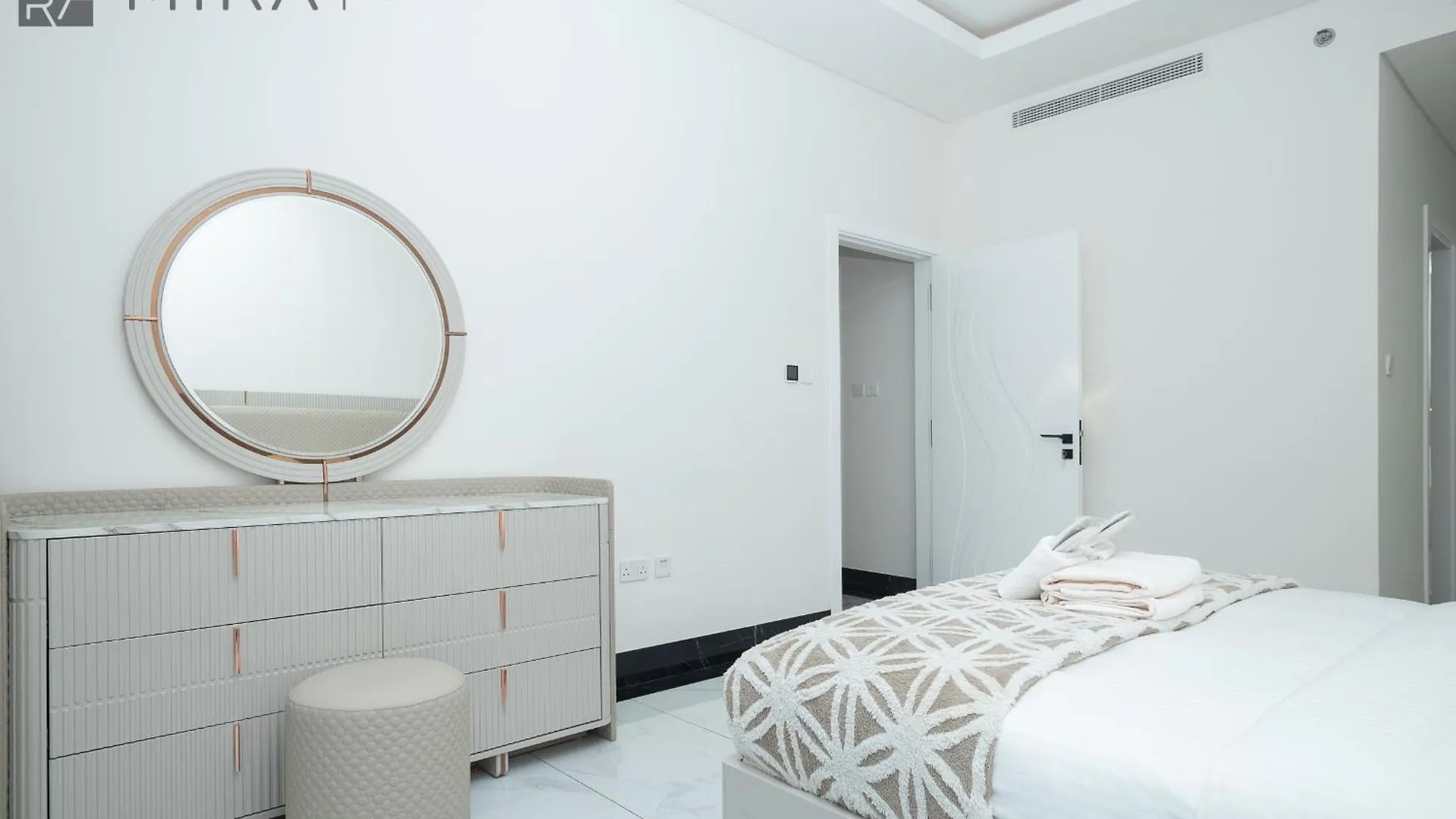 Mira Holiday Homes - Newly 2 Bedroom With Balcony In Business Bay Dubai 0*,  Birleşik Arap Emirlikleri