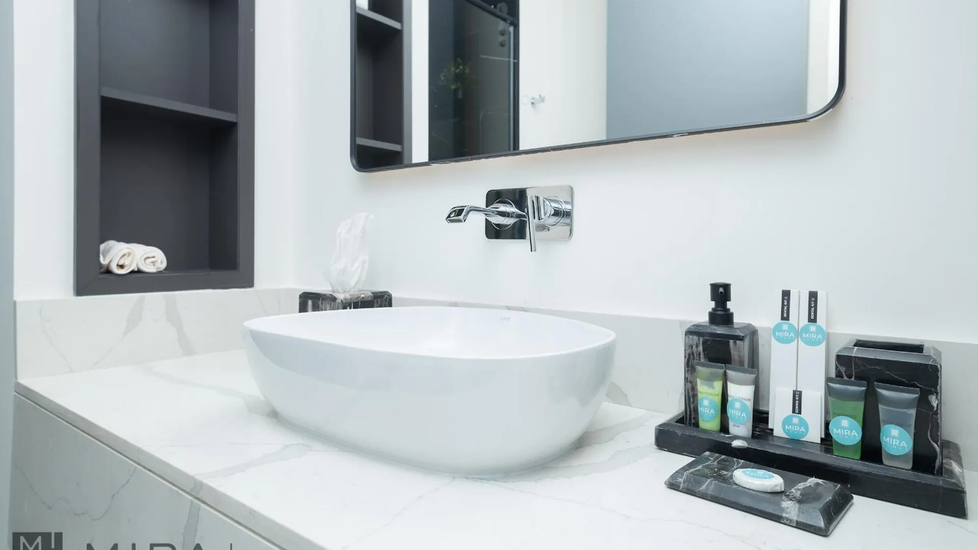 דובאי Mira Holiday Homes - Newly 2 Bedroom With Balcony In Business Bay איחוד האמירויות הערביות