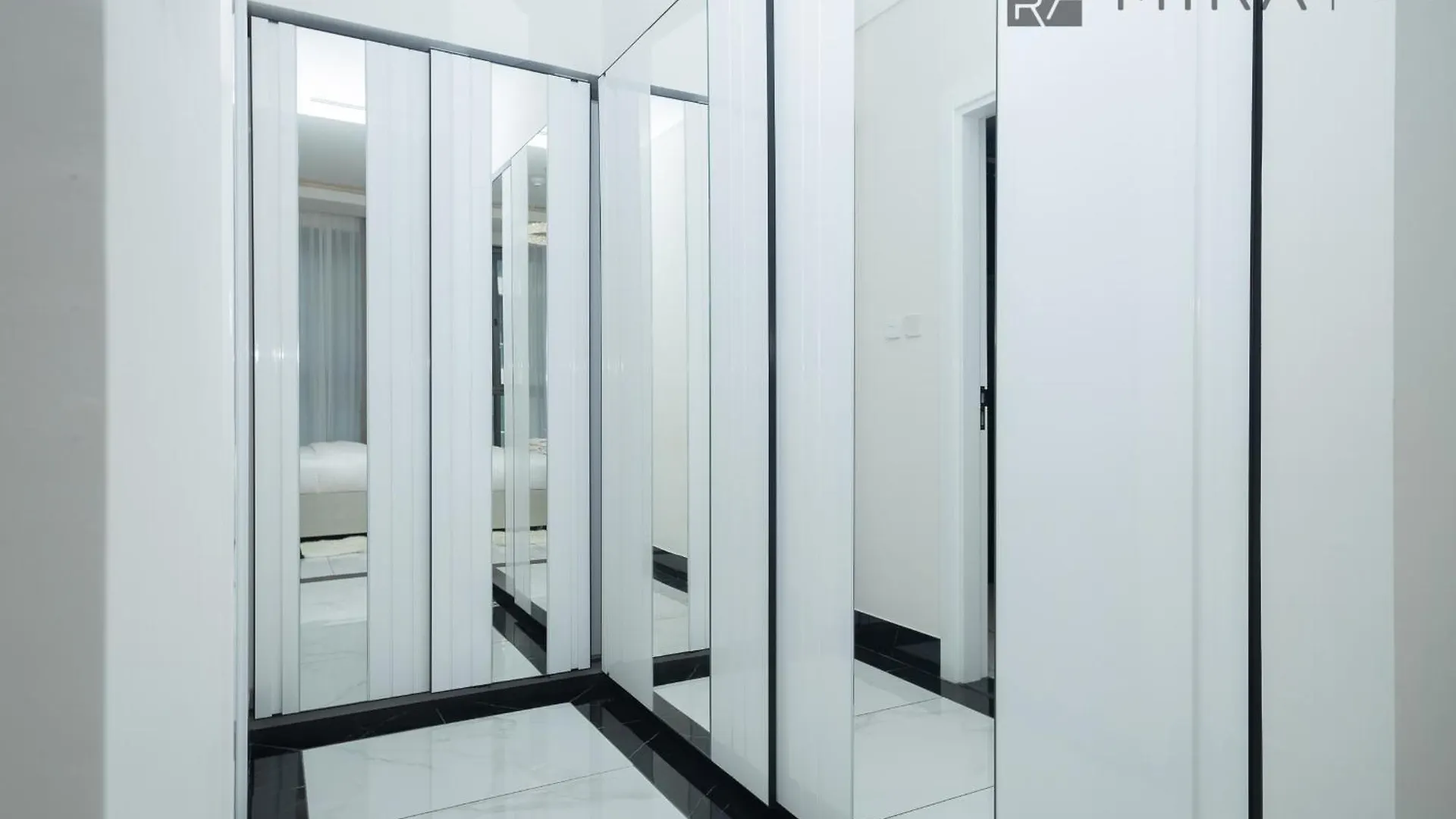 Mira Holiday Homes - Newly 2 Bedroom With Balcony In Business Bay دبي شقة
